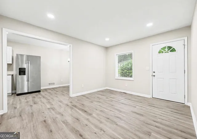 Photo 3 of Single family home for sale at 2823 Marco Dr Nw, Atlanta, GA 30318 | MLS# 10819535 | Listing updated on 2026-08-28