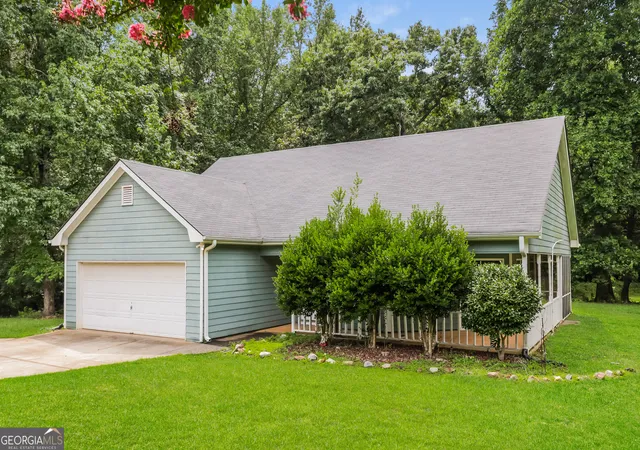 2nd image of 340 Freeman Dr, Covington, GA 30016 | MLS# 10818044