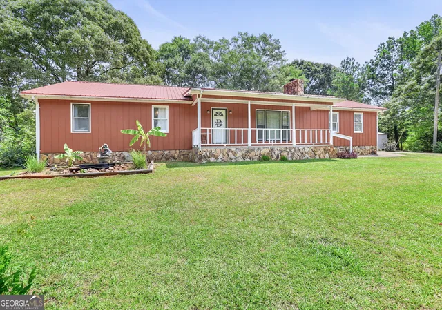 Homes for sale in Roanoke, AL | 1176 County Rd 17, Roanoke, AL 36274 | MLS# 10799084