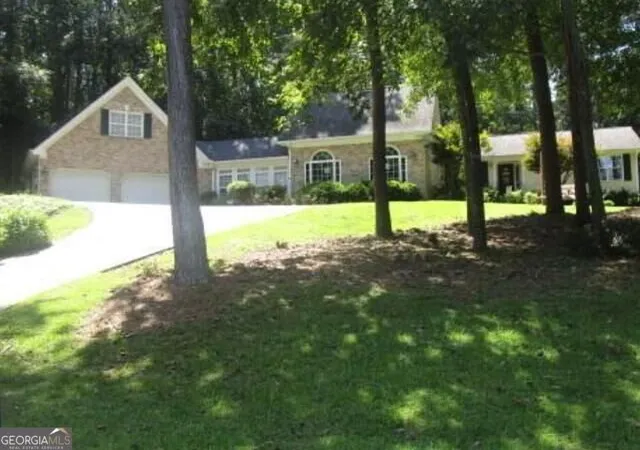 Photo 1 of Single family home for sale at 1980 Cedar Bluff Rd, Monroe, GA 30656 | MLS# 10830948 | Listing updated on 2026-09-04