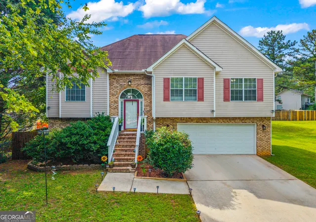 Homes for sale in Riverdale, GA | 242 Birch Cir, Riverdale, GA 30274 | MLS# 10781197