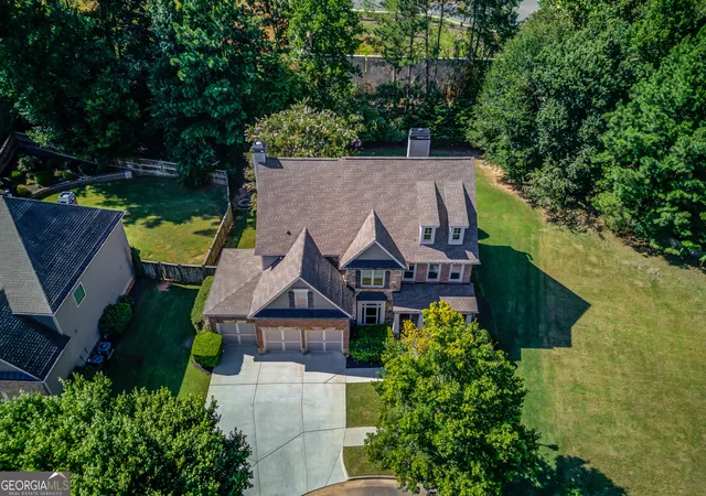 Photo 2 of Sale Pending at 6504 Blue Water Dr, Buford, GA 30518 | MLS# 10829908 | Listing updated on 2026-09-15
