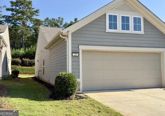 Photo 4 of Single family home for sale at 313 Duplin Dr, Griffin, GA 30223 | MLS# 10807289 | Listing updated on 2026-07-30