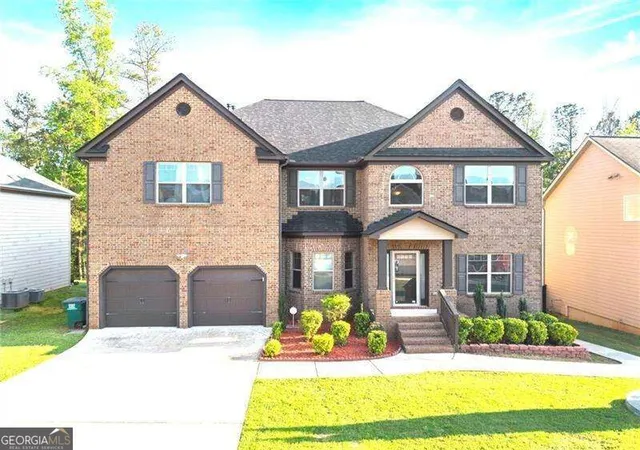 Photo 1 of Single family home for sale at 12174 Centerra Dr, Hampton, GA 30228 | MLS# 10833033 | Listing updated on 2026-09-08