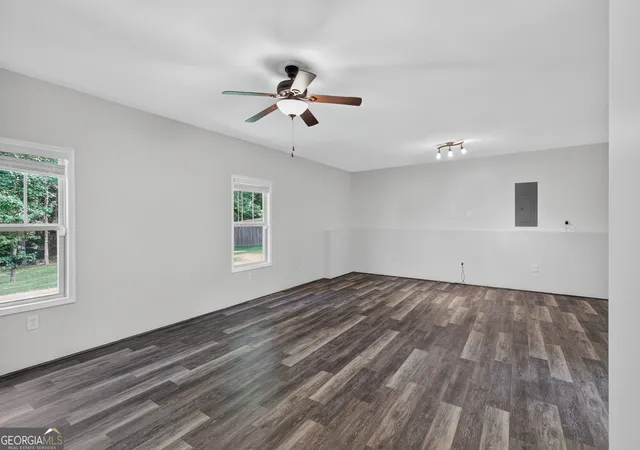 Photo 2 of Single family home for sale at 199 Bridgemill Dr, Douglasville, GA 30134 | MLS# 10819000 | Listing updated on 2026-10-07