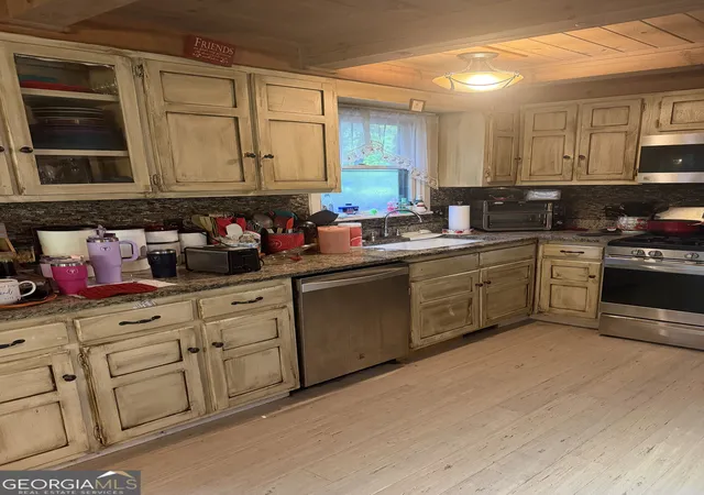 Photo 3 of Single family home for sale at 50 Fox Run Ln, Blue Ridge, GA 30513 | MLS# 10832724 | Listing updated on 2026-10-08