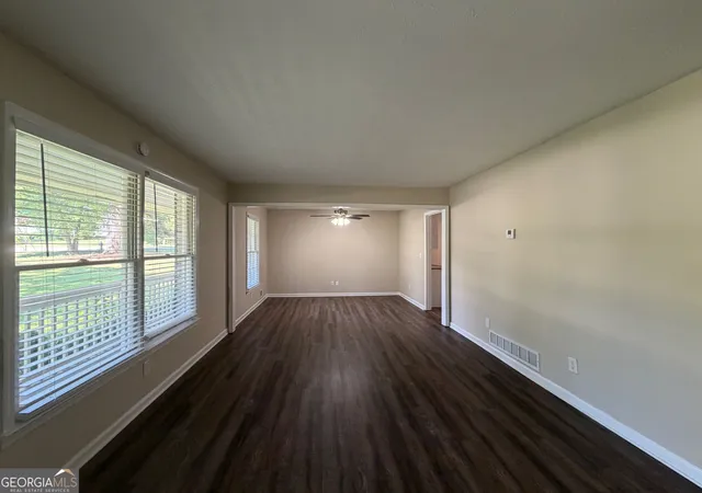 Photo 3 of Single family home for sale at 4920 Duncan Dr, Powder Springs, GA 30127 | MLS# 10832855 | Listing updated on 2026-10-03