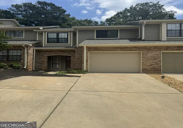 2nd image of 628 Granby Hill Pl, Alpharetta, GA 30022 | MLS# 10787896
