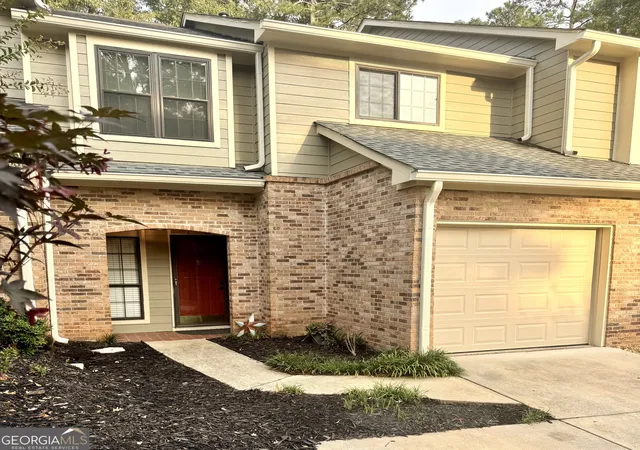Photo 3 of Townhouse for sale at 628 Granby Hl Pl, Alpharetta, GA 30022 | MLS# 10787896 | Listing updated on 2026-07-12