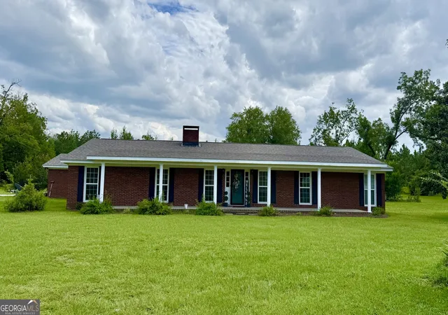 Photo 1 of Single family home for sale at 201 Burketts Ferry Rd, Hazlehurst, GA 31539 | MLS# 10678740 | Listing updated on 2026-09-05
