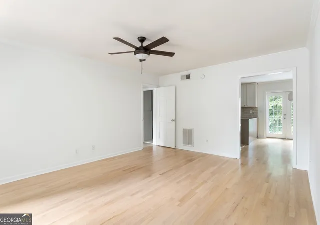 Photo 2 of Condo for sale at 1101 Collier Rd Nw #L5, Atlanta, GA 30318 | MLS# 10835355 | Listing updated on 2026-09-11