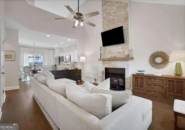 Photo 3 of Sale Pending at 90 Regency Rd, Alpharetta, GA 30022 | MLS# 10822543 | Listing updated on 2026-08-13