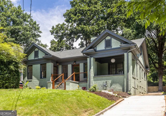 1st image of 1615 Stokes Ave Sw, Atlanta, GA 30310 | MLS# 10793264
