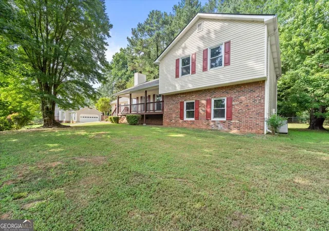 Photo 2 of Sale Pending at 310 Timber Laurel Ln, Lawrenceville, GA 30043 | MLS# 10820964 | Listing updated on 2026-09-18