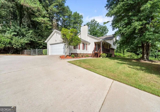Photo 3 of Sale Pending at 310 Timber Laurel Ln, Lawrenceville, GA 30043 | MLS# 10820964 | Listing updated on 2026-09-18