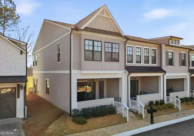 1st image of 611 Stickley Oak Wy, Woodstock, GA 30189 | MLS# 10781911