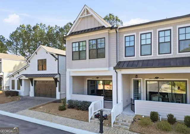 3rd image of 611 Stickley Oak Wy, Woodstock, GA 30189 | MLS# 10781911
