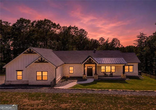 Homes for sale in Fairmount, GA | 16 Mountain Creek Trl Ne, Fairmount, GA 30139 | MLS# 10767125