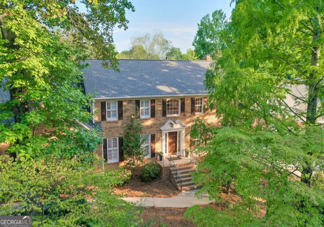 Single Family Residence at 6156 Courtside Dr, Peachtree Corners, GA 30092 | MLS# 10373391 | | Sold on 2024-09-24