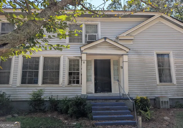 2nd image of 746 Greenwood St, Barnesville, GA 30204 | MLS# 10832392