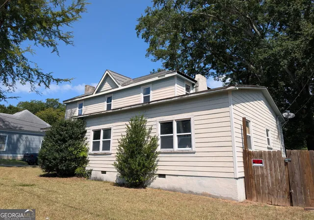 7th image of 746 Greenwood St, Barnesville, GA 30204 | MLS# 10832392