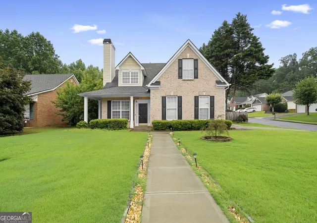 2nd image of 2050 Wildcat Cliffs Wy, Lawrenceville, GA 30043 | MLS# 10806830