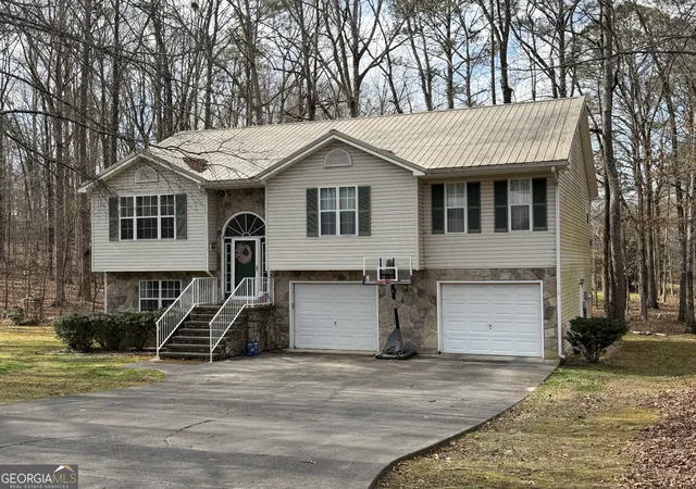 Homes for sale in Chatsworth, GA | 607 W Cook Dr, Chatsworth, GA 30705 | MLS# 10706045