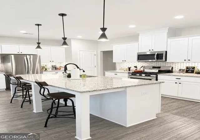 5th image of 2009 Lanier Harbor Pt, Buford, GA 30518 | MLS# 10741437