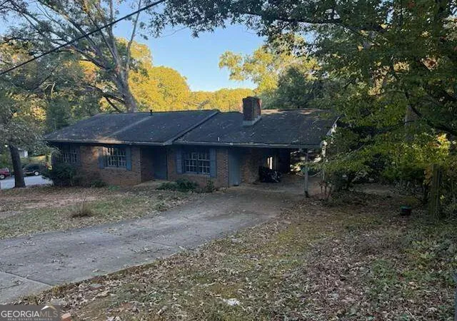 Photo 1 of Single family home for sale at 1682 Lakeview Cir, Gainesville, GA 30501 | MLS# 10881472 | Listing updated on 2026-10-30