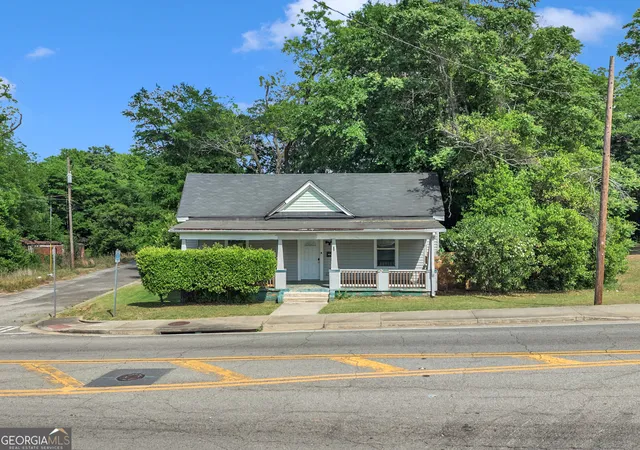 Photo 1 of Single family home for sale at 2510 Houston Ave, Macon, GA 31206 | MLS# 10740735 | Listing updated on 2026-06-29