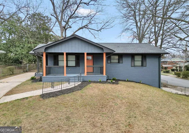3rd image of 2940 Harris St, East Point, GA 30344 | MLS# 10792463