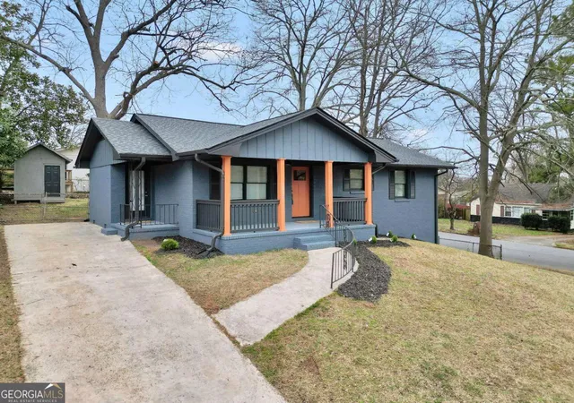 4th image of 2940 Harris St, East Point, GA 30344 | MLS# 10792463