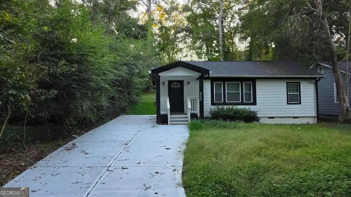 Single family home for sale at 2609 Hood Ave NW, Atlanta, GA 30318 | MLS# 10873065