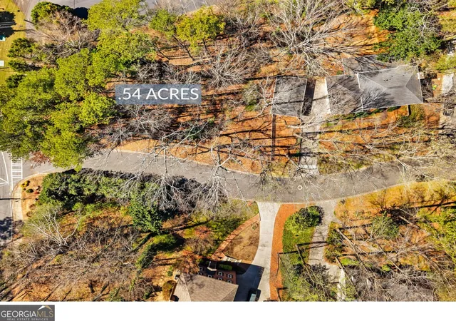 Photo 3 of Single family home for sale at 560 Park Ln Se, Marietta, GA 30067 | MLS# 10715548 | Listing updated on 2026-09-10