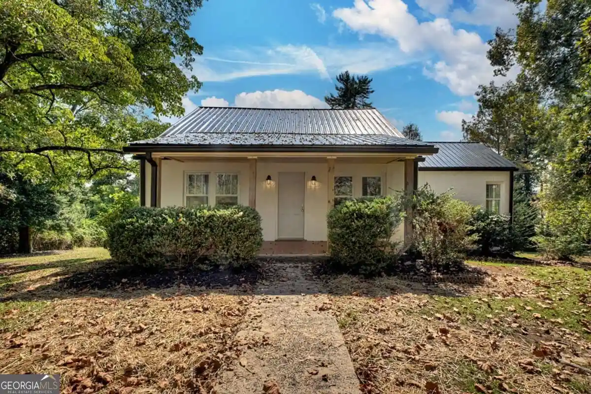 Photo 1 of Single family home for sale at 109 Lavista Dr, Blue Ridge, GA 30513 | MLS# 10851042 | Listing updated on 2026-10-09