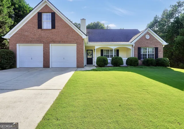 1st image of 571 Brewer Dr, Locust Grove, GA 30248 | MLS# 10793461