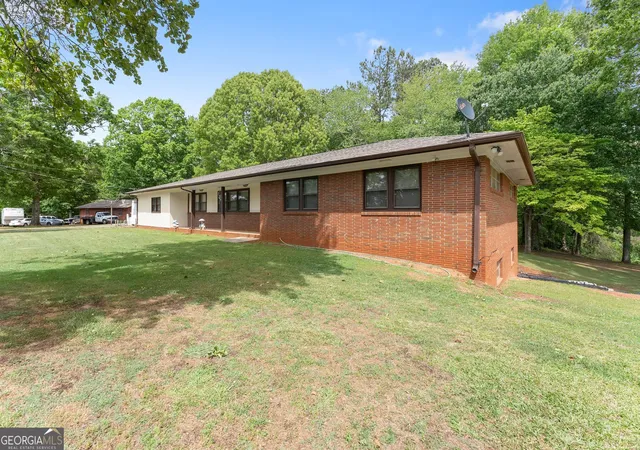 Homes for sale in Mount Airy, GA | 4508 Dicks Hill Pkwy, Mount Airy, GA 30563 | MLS# 10755418