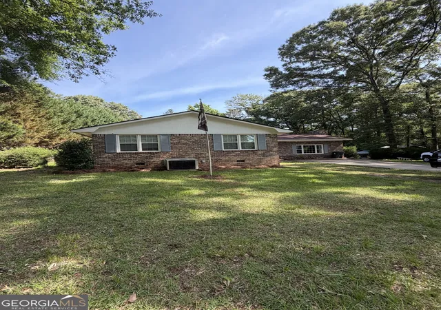 Homes for sale in Thomaston, GA | 103 El Prado Cir, Thomaston, GA 30286 | MLS# 10762394