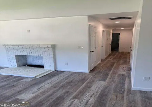 3rd image of 2040 Chicago Ave Nw, Atlanta, GA 30314 | MLS# 10685079
