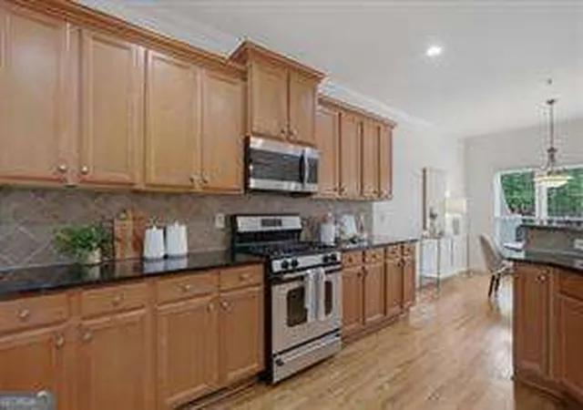 Photo 3 of Townhouse for sale at 1184 Laurel Pl Se, Smyrna, GA 30080 | MLS# 10785950 | Listing updated on 2026-09-06
