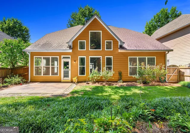 4th image of 3335 The Commons Dr, Cumming, GA 30041 | MLS# 10795773