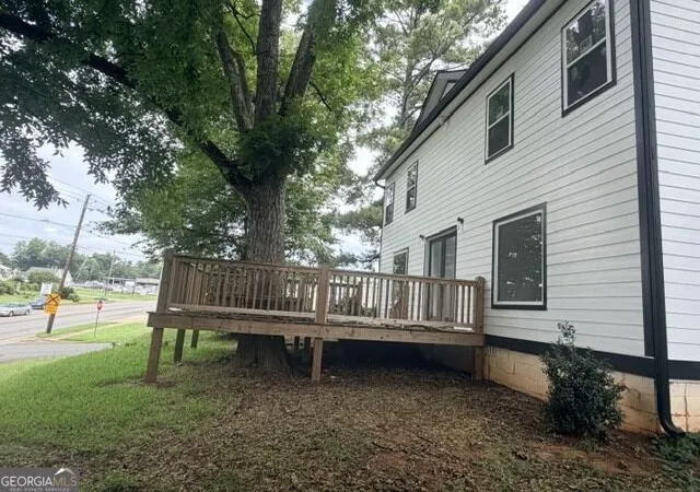 Photo 3 of Single family home for sale at 731 N Jefferson St Ne, Milledgeville, GA 31061 | MLS# 10824812 | Listing updated on 2026-08-27