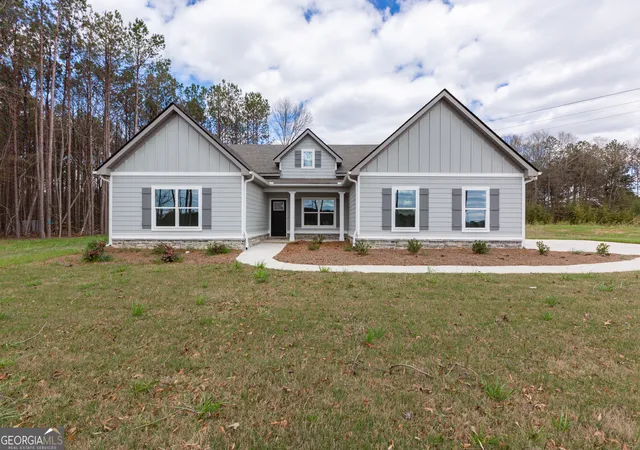 Photo 1 of Single family home for sale at 1060 Patterson Rd, Griffin, GA 30223 | MLS# 10835783 | Listing updated on 2026-10-05