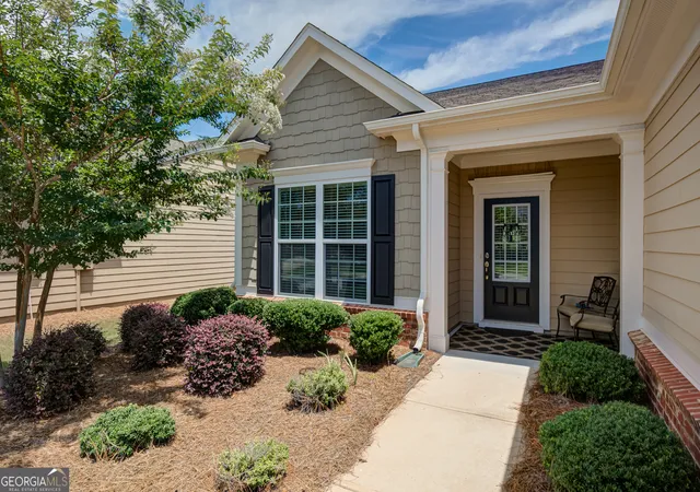 Photo 3 of Single family home for sale at 540 Inkberry Dr, Griffin, GA 30223 | MLS# 10794359 | Listing updated on 2026-10-08
