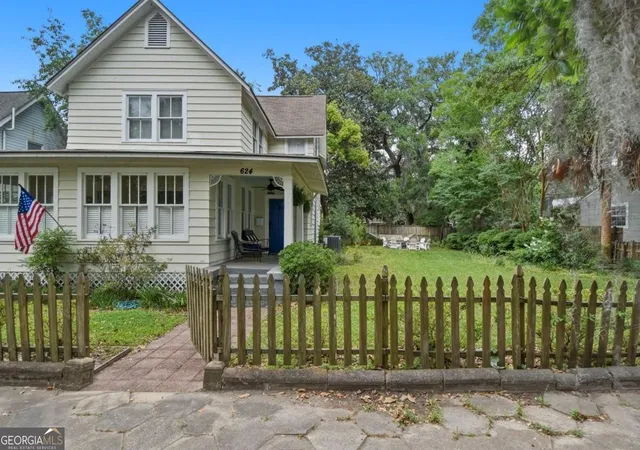 1st image of 624 Union St, Brunswick, GA 31520 | MLS# 10753132