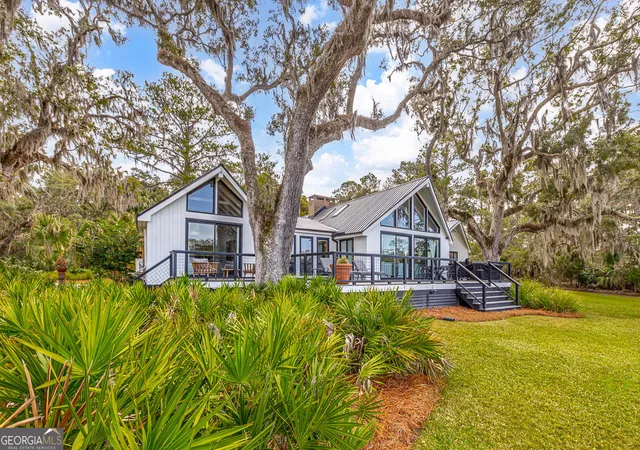 Photo 2 of Single family home for sale at 6201 Frederica Rd, St. Simons, GA 31522 | MLS# 10811549 | Listing updated on 2026-09-16