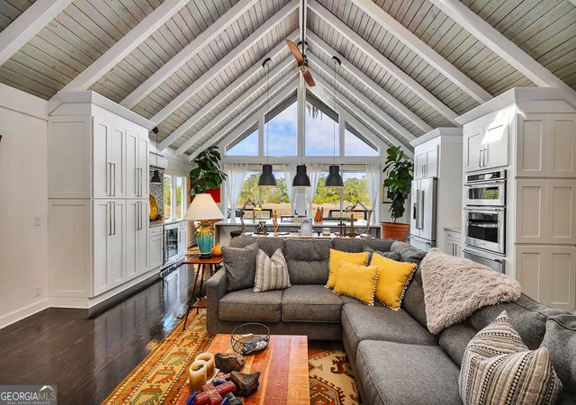 Photo 4 of Single family home for sale at 6201 Frederica Rd, St. Simons, GA 31522 | MLS# 10811549 | Listing updated on 2026-09-16
