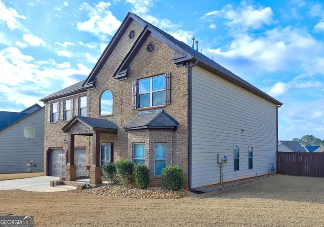 Photo 2 of Single family home for sale at 609 Caledon Way, Hampton, GA 30228 | MLS# 10787458 | Listing updated on 2026-08-17