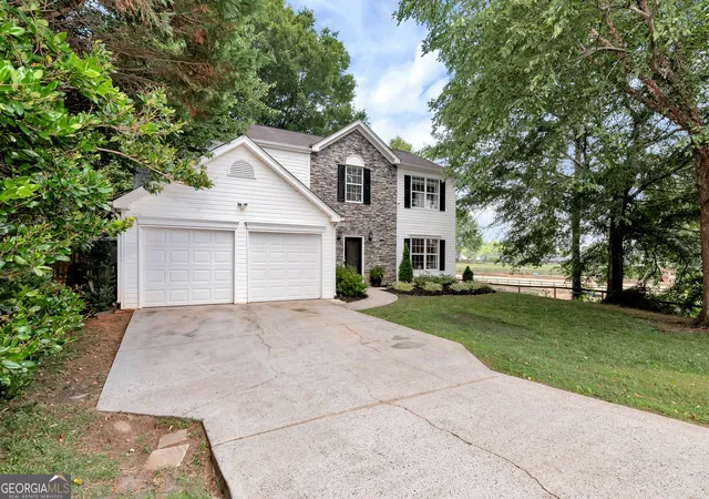 Homes for sale in Cumming, GA | 4205 Ridgebrook Bnd, Cumming, GA 30028 | MLS# 10738483