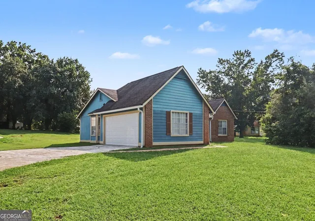 3rd image of 9587 Thomas Downs Ln, Jonesboro, GA 30238 | MLS# 10818045